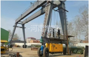 新加坡-輪胎式起重機(jī)-MHSLT-32t